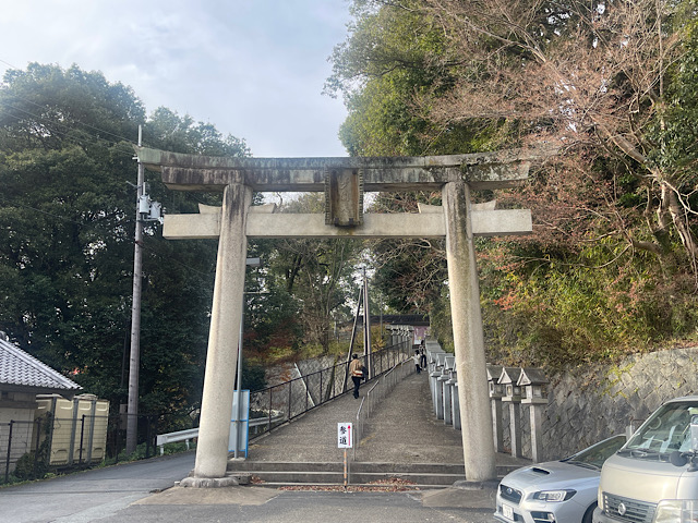 信貴山鳥居