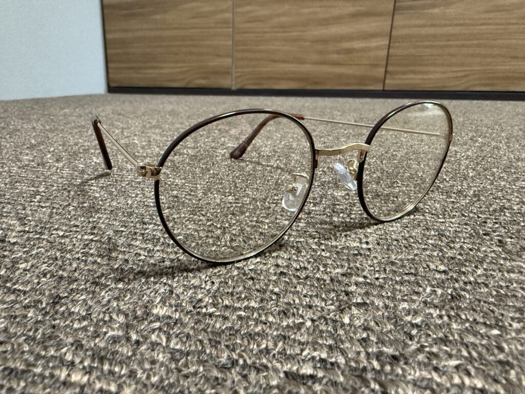 サリュ 調光サングラス