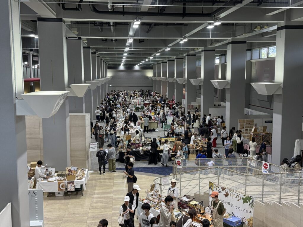 【2025年】OSAKA ART&HANDMADE BAZAAR　2025年