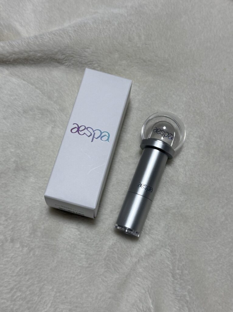 aespa アモーレパシフィック ペンライトリップ