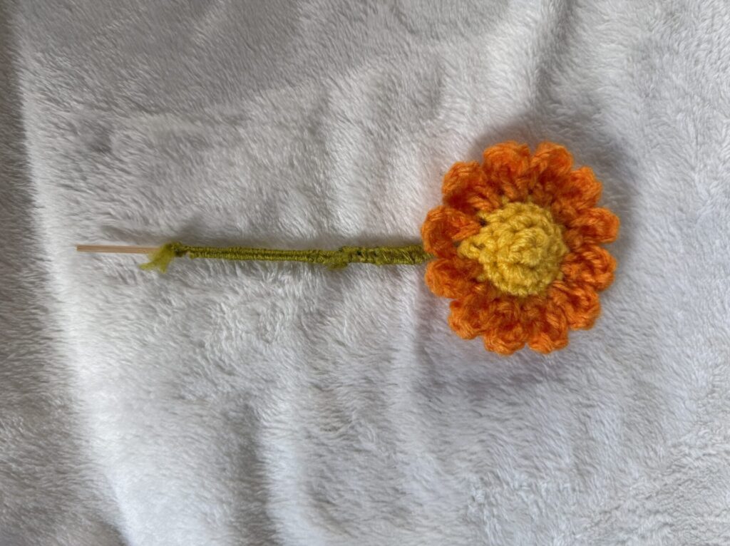 かぎ針編み YouTube デイジー オレンジ お花