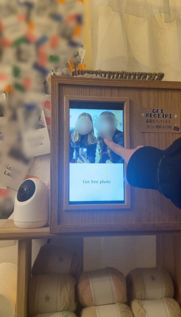 鶴橋　韓国　コリアンタウン　大阪　毛糸 フォトブース